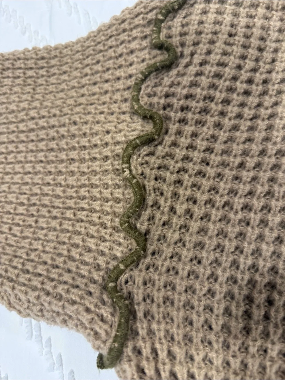 New in M Taupe Brown Textured Knit Ruffle Sleeve Sweater Cozy